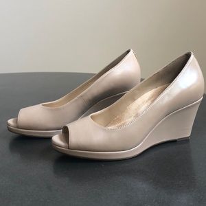 Naturalizer, Nude Wedge ‘Olivia’